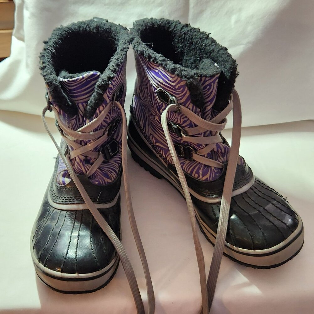 Sorel boots sz 5 kids purple gray black well loved